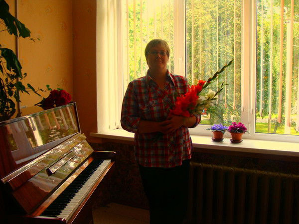 Анна Гирон (Тихевич)