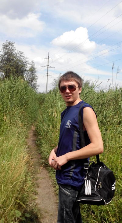 Виталий Огнев