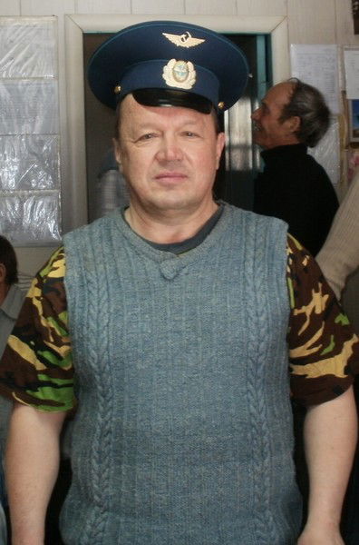 Леонид Попов