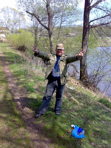 Владислав Леонов