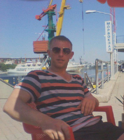 Максим Петров