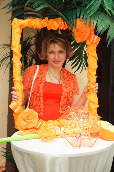 Елена Тихонова