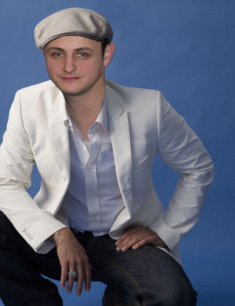 Юра Костенко