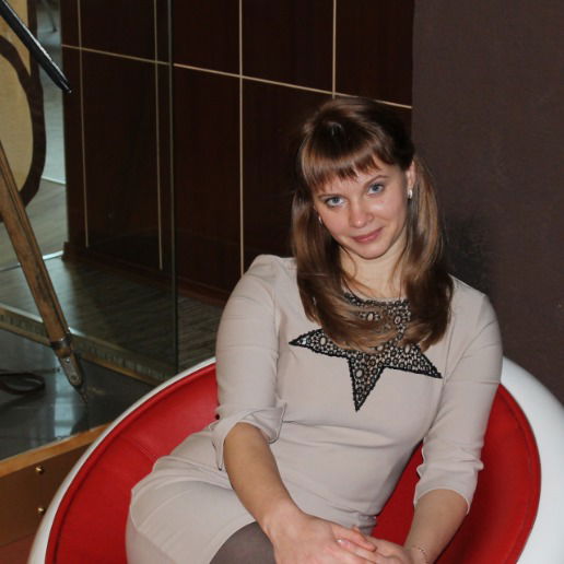 Елена Романова