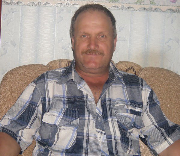 Виктор Николаев