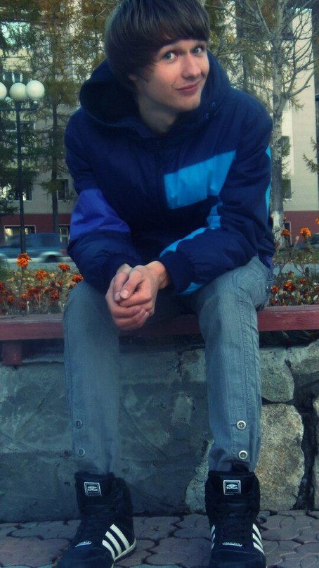 Александр Жуков