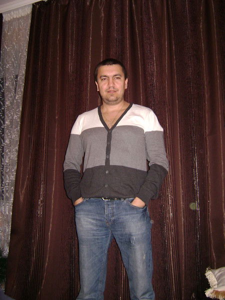 Александр Хасенов