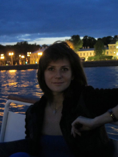 Анна Котова