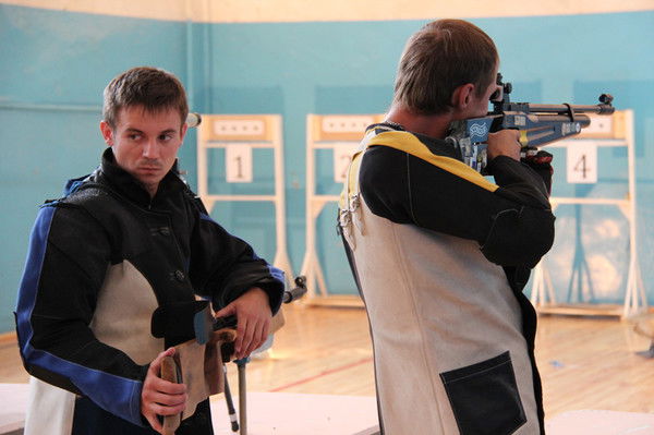 Денис Колесник