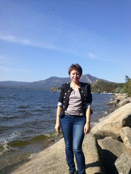 Жанар Жанар