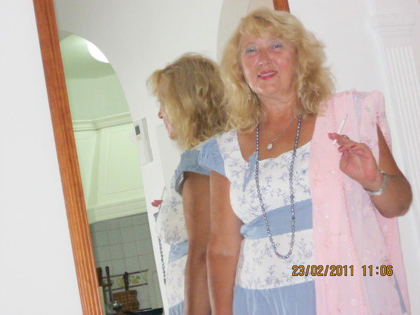 Лариса Арзуманова