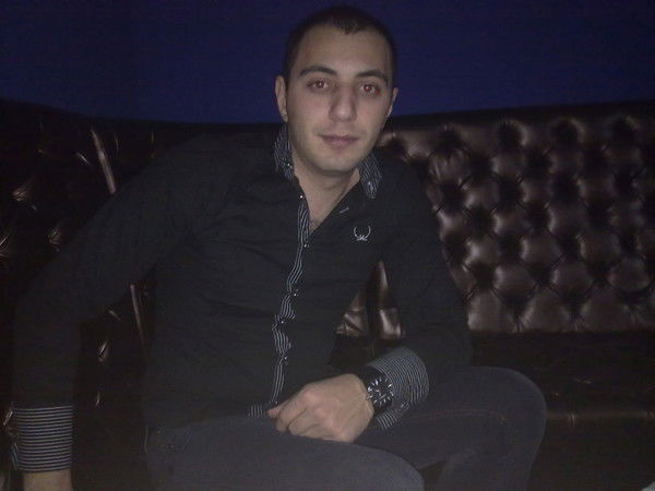 Зораб Потозян