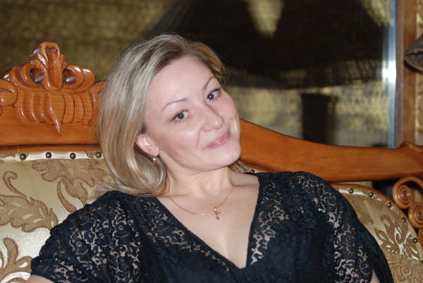 Елена Комкова