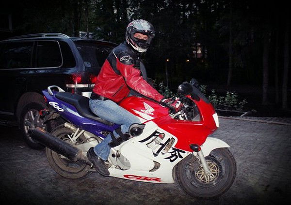 Антон Ревунов