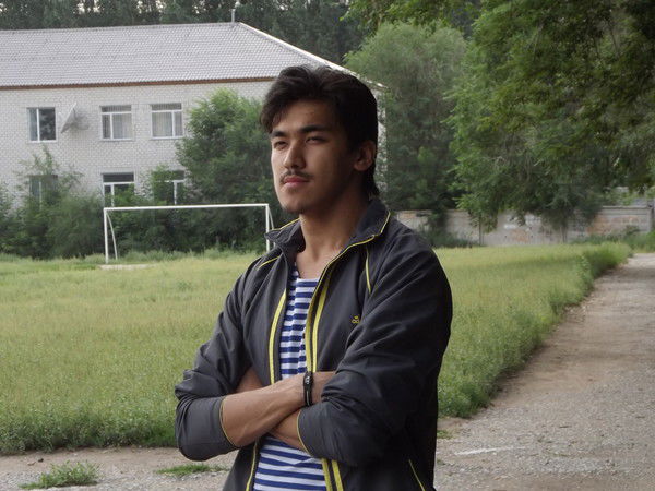 Мансур Искаков