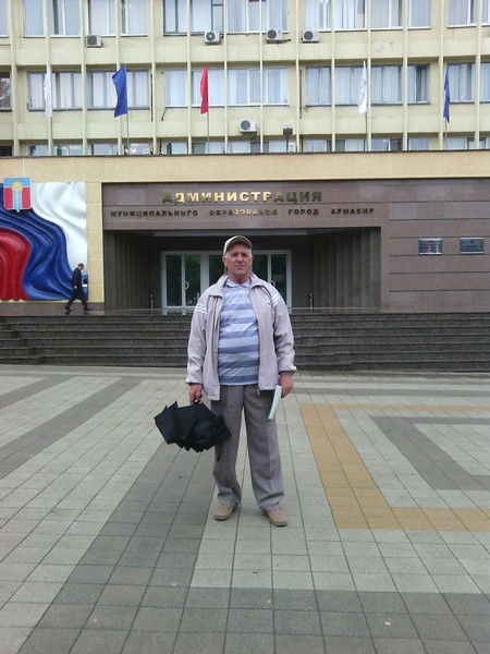 Михаил Попов