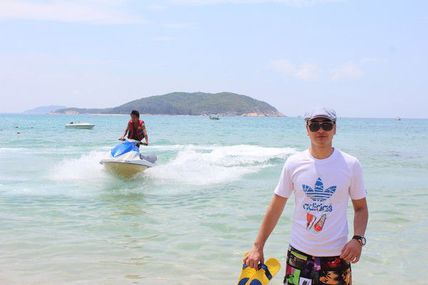 Ислам Мансуров