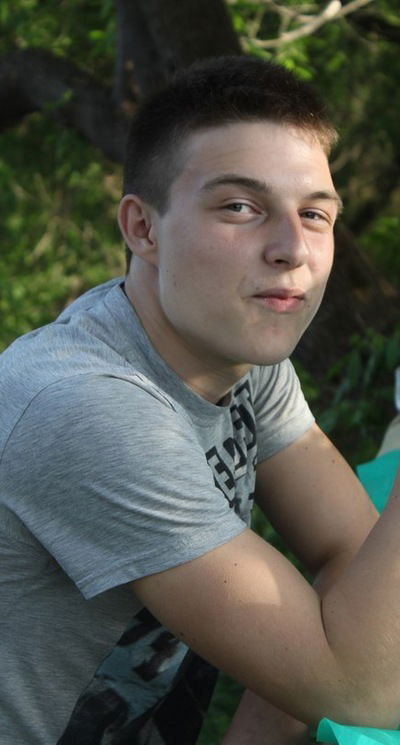 Артем Харитонов