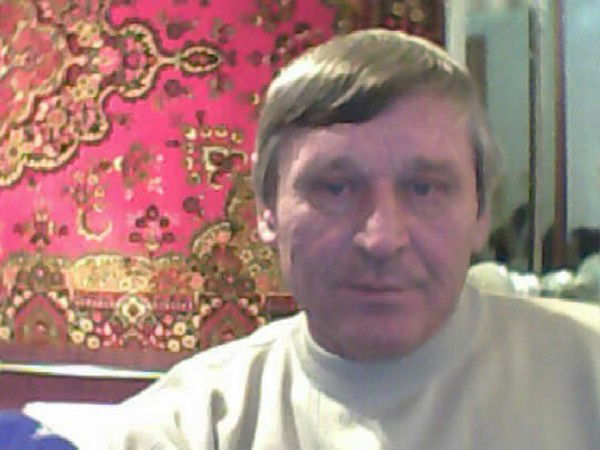 Владимир Милов