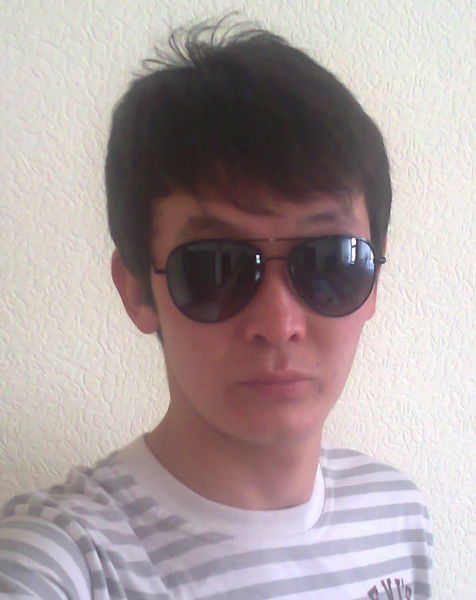 Айбек Акмурзаев