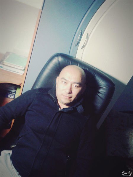 Нурбол Иниятов