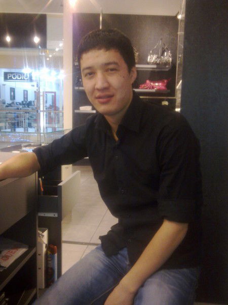 Серик Таженов