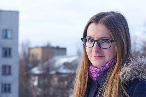 Оля Команяк