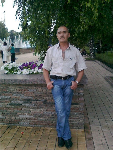 Владимир Устюжанцев