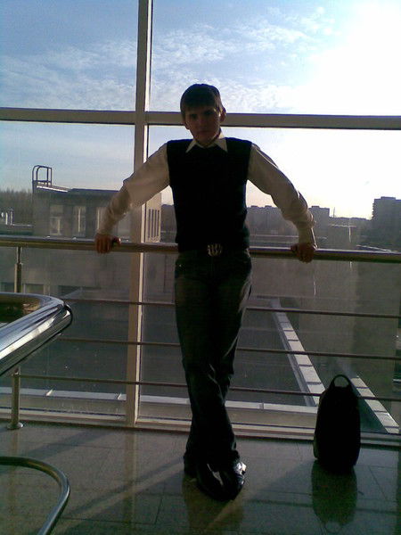 Влад Иванов