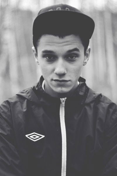 Макс Денисов