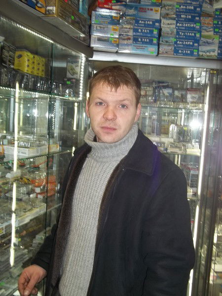 Андрей Комаров