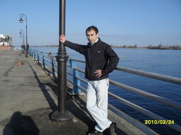 Женя Маслов