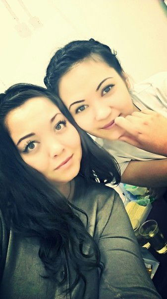 Эля Белозерова