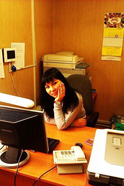 Зарина Кахарова