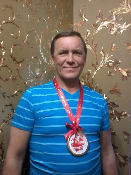 Геннадий Серов