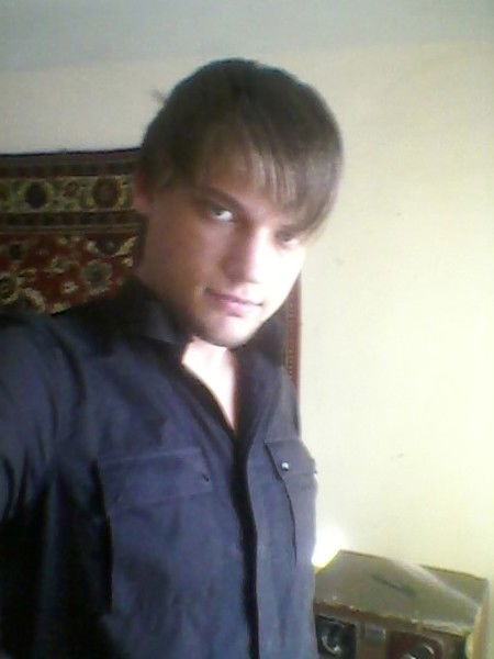 Андрей Романов