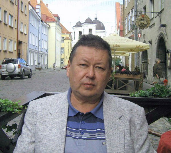 Александр Бахарев