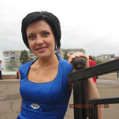 Елена Устинова