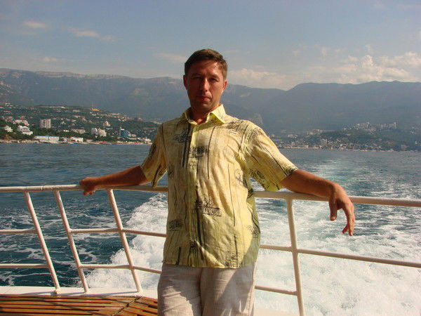 Юрий Николаев