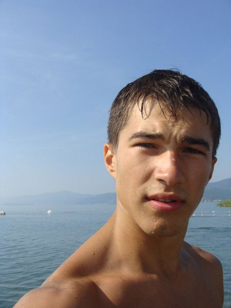 Денис Завертаный