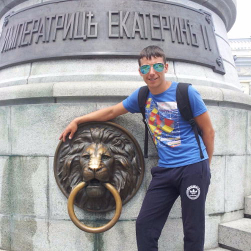 Тарас Олійник