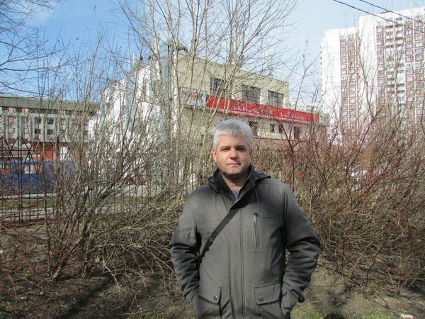 Николай Лазарев