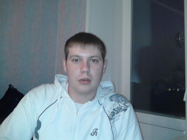 Александр Власов