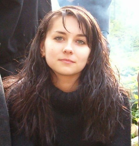 Юля Халястова