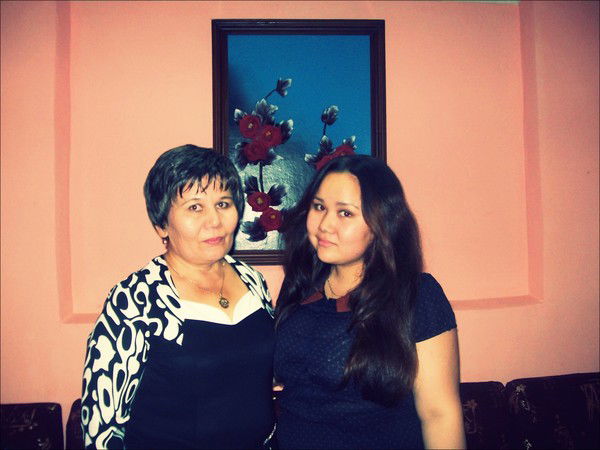 Анар Макенова