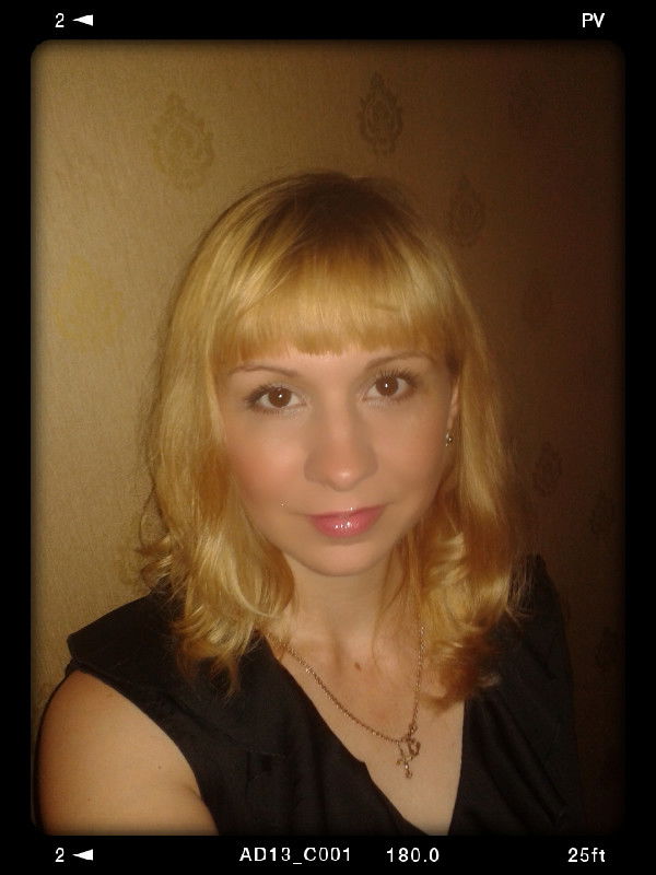 Наташа Баженова