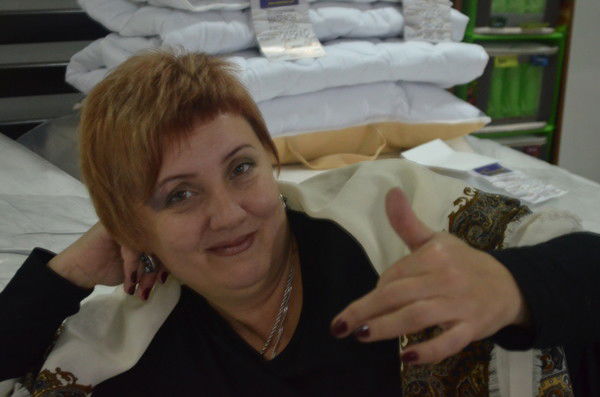 Лора Чернобай