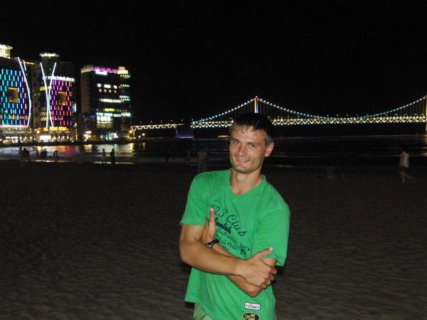 Евгений Хмелёв