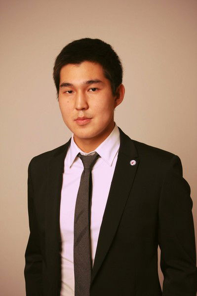 Денис Борисов