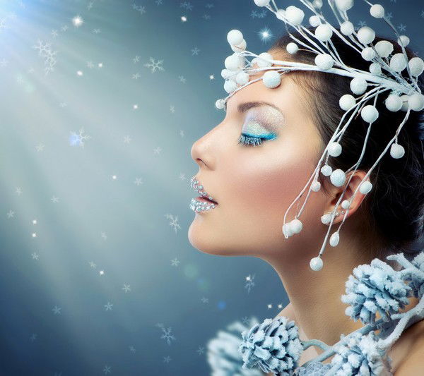 Елена Комиссарова